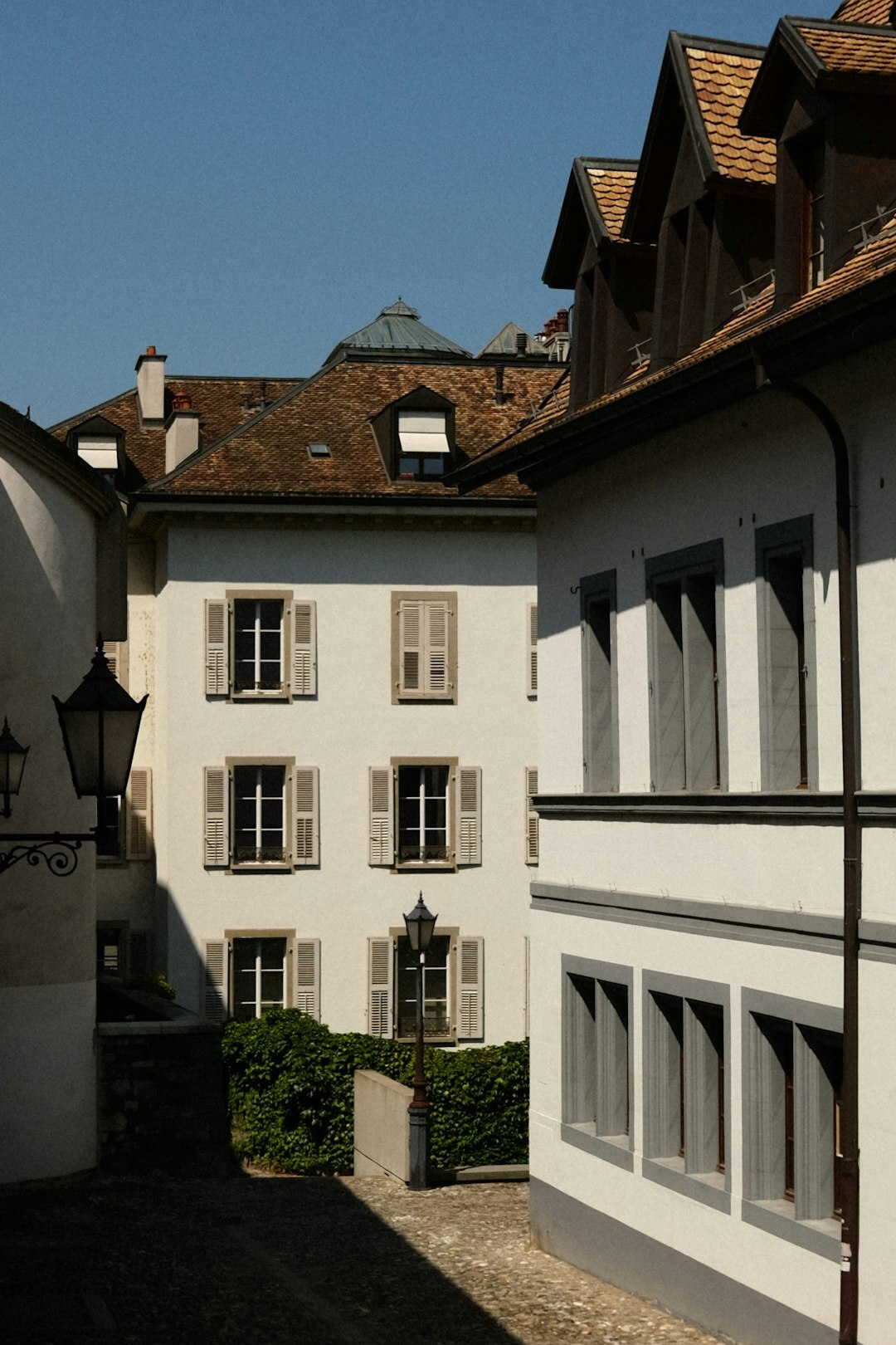 Façade élégante d'un immeuble historique à Genève